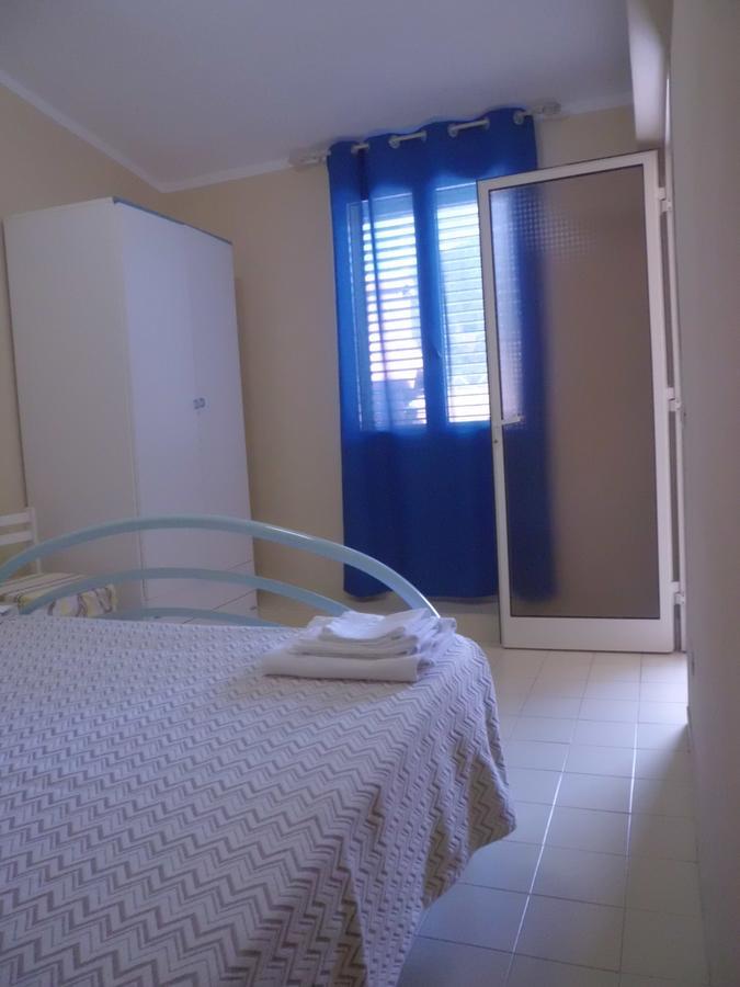 Appartamenti Teulada Di Laura Δωμάτιο φωτογραφία