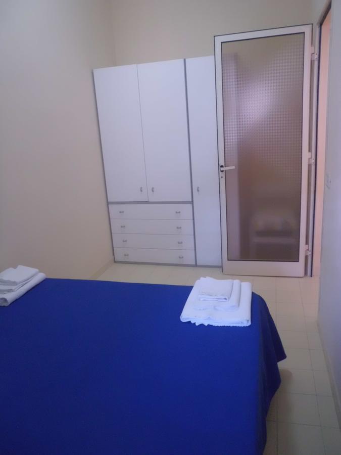 Appartamenti Teulada Di Laura Δωμάτιο φωτογραφία